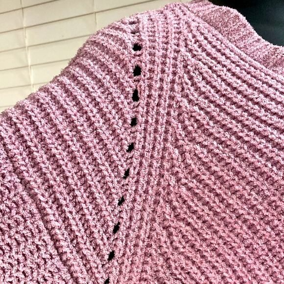 Lane Bryant mid weight sweater. Pinkish size 14/16. (PP4) - Picture 3 of 10